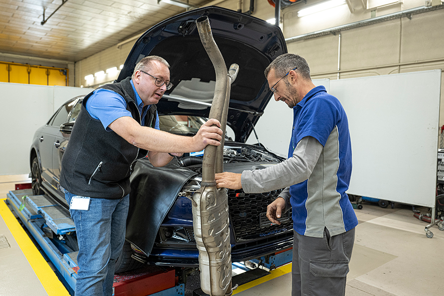 Photographie de Benjamin Borlat, chef expert au Service des automobiles et de la navigation.